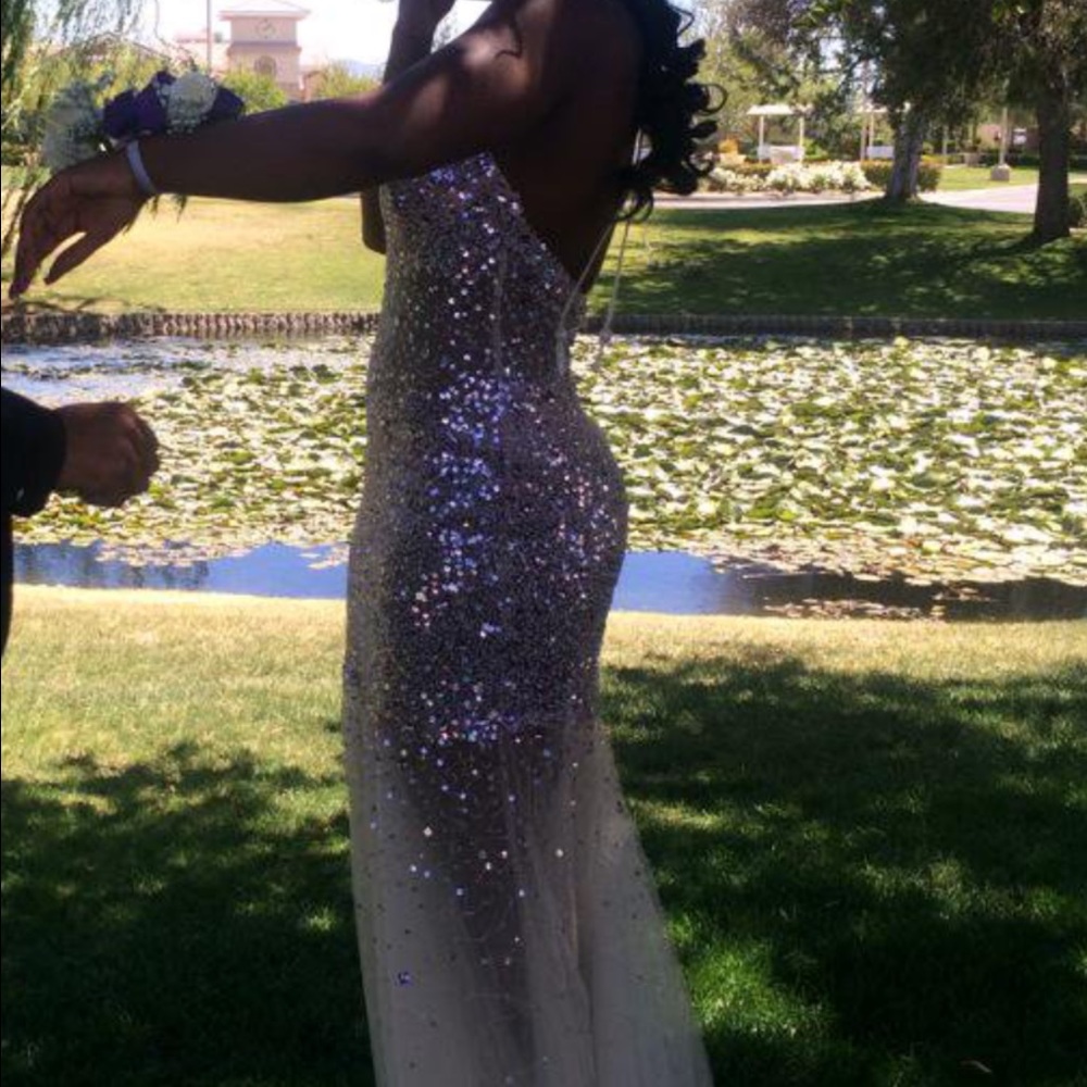 Prom dress - Picture 3 of 4