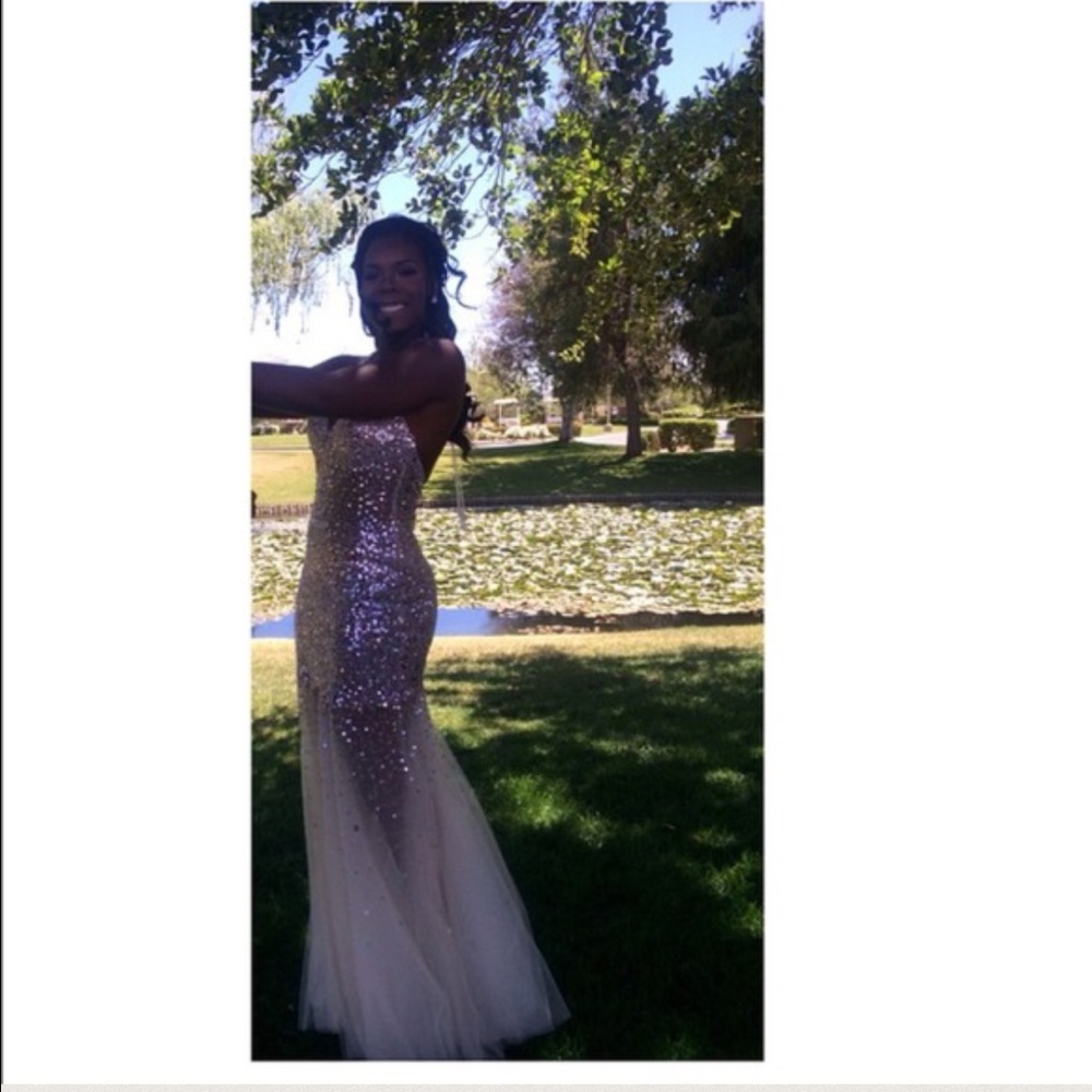 Prom dress - Picture 4 of 4