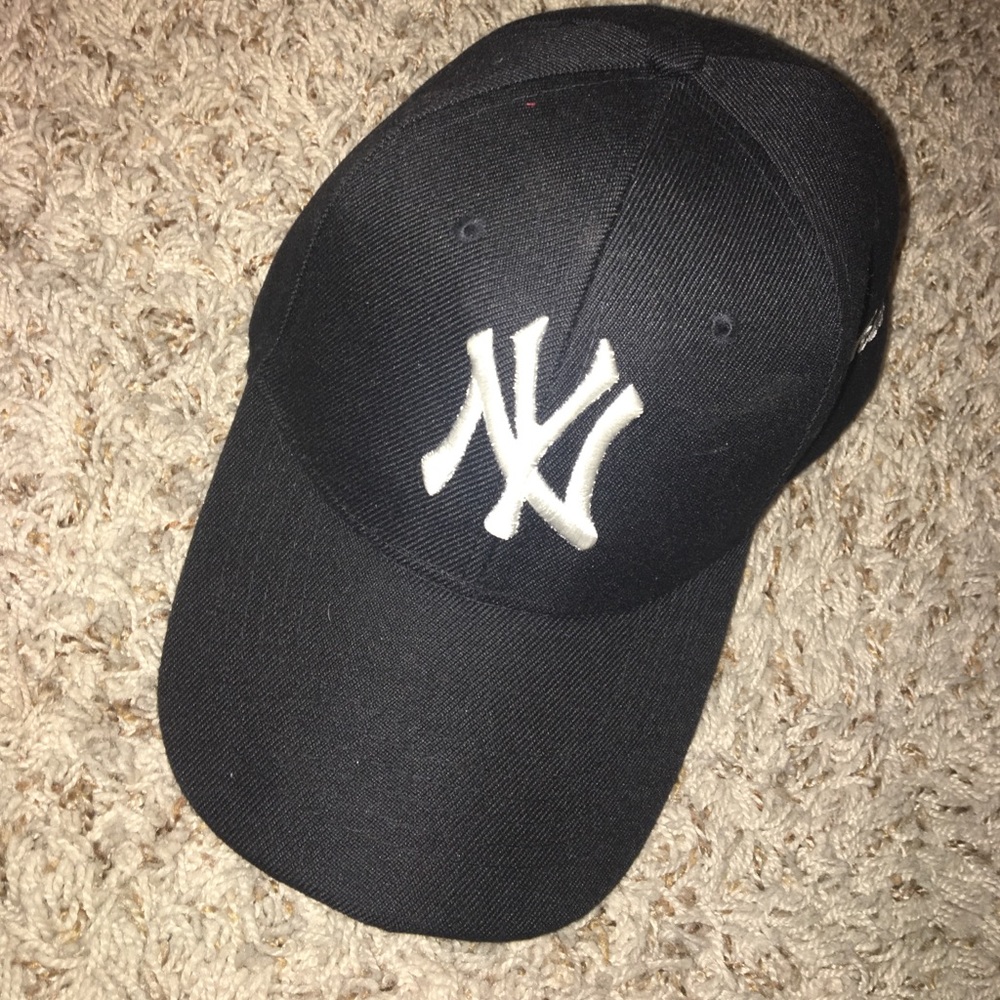 Black Yankees hat