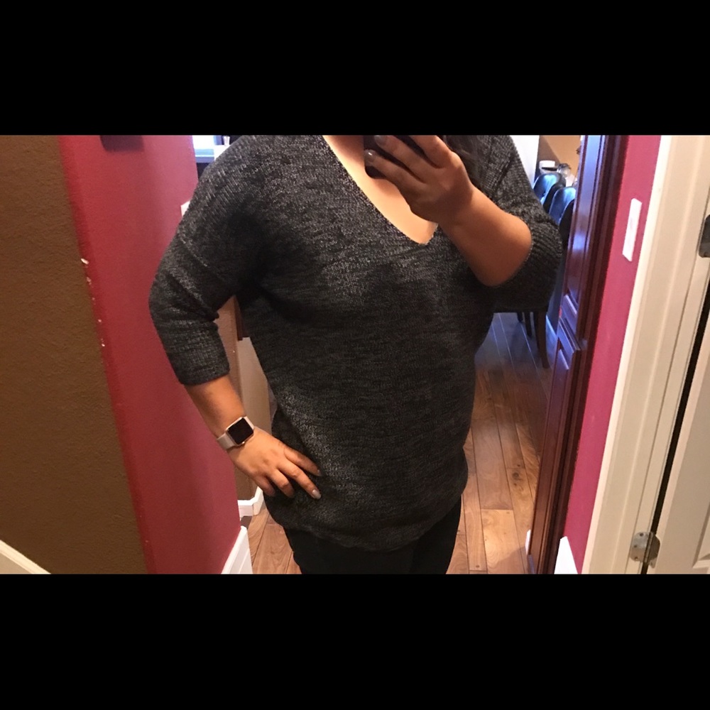 Express Sweater - Picture 5 of 6