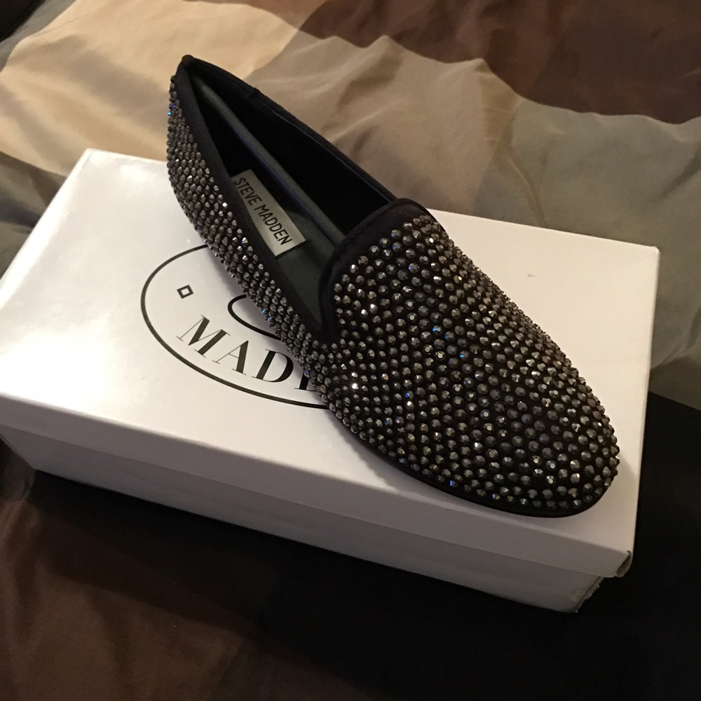 SALE ✂️New in box- Steve Madden