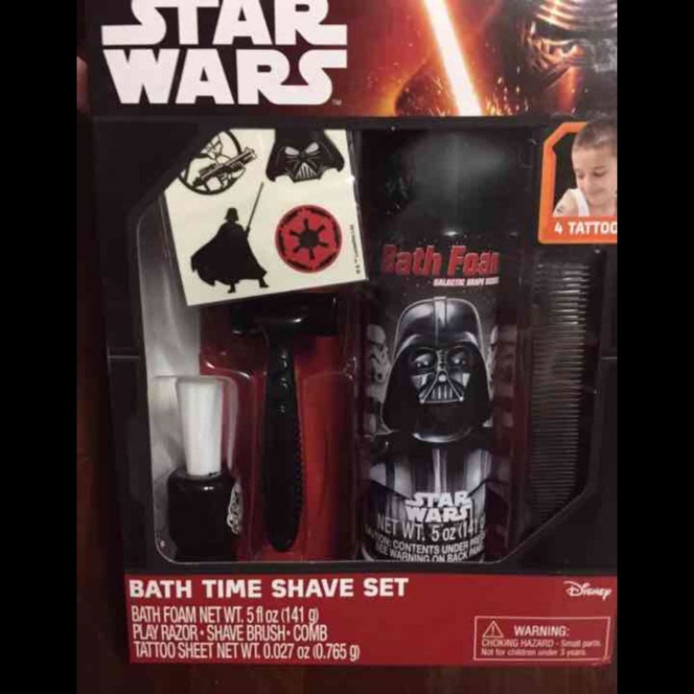 New Star Wars bath time shave set