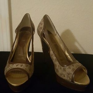 Baby Phat brown/ gold pumps