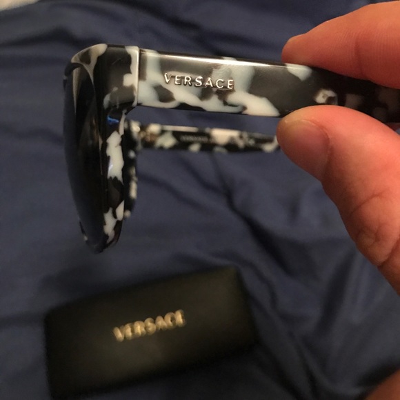 Authentic Versace sunglasses main image 4