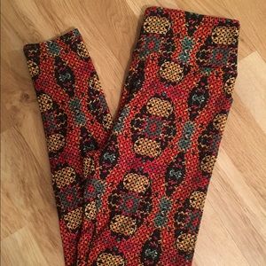lularoe russian nesting doll leggings OS, NWT