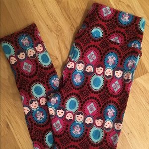 Lularoe Russian Nesting Dolls Leggings OS, NWT