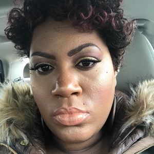 Meet your Posher, Shi