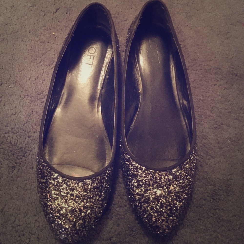 Black sparkly flats