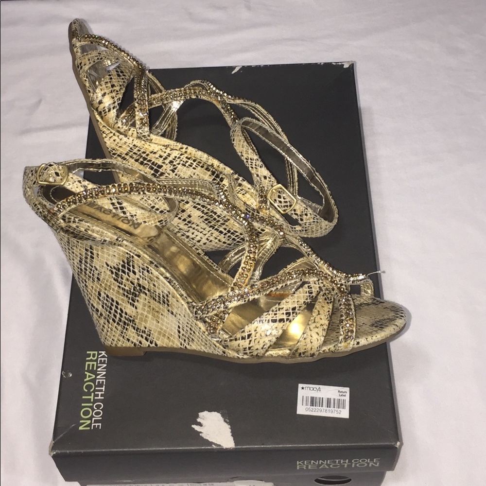 Kenneth Cole animal print wedges