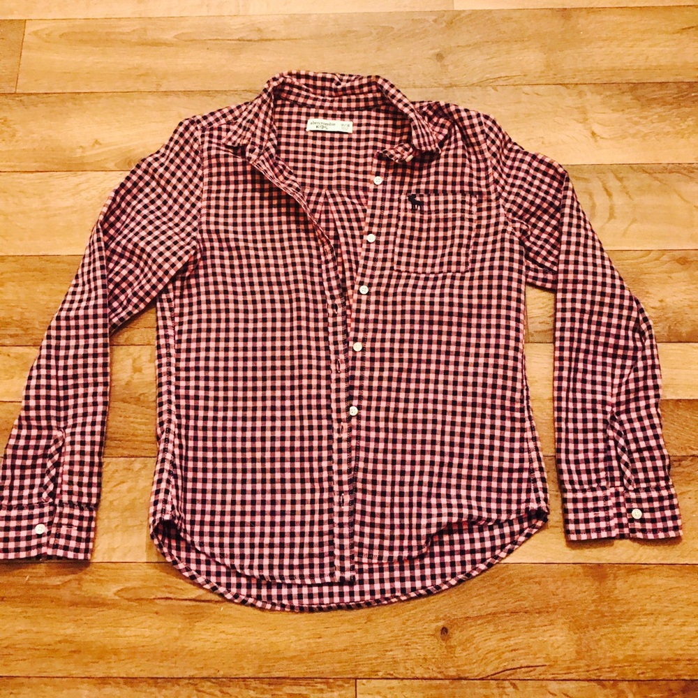 Abercrombie & fitch pink t shirt (juniors)