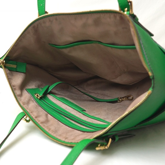 Michael Kors Jet Set Zipper CARRYALL Purse HandBag - Picture 3 of 4