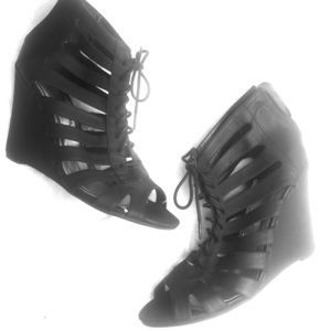 Black Shoelaced Wedged Sandal