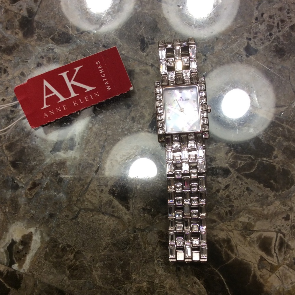 Beautiful Anne Klein diamond watch 💎⌚️