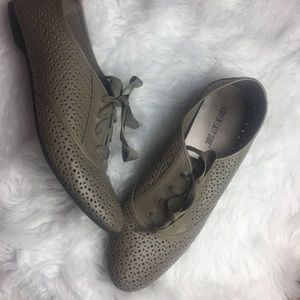 Tan Oxford Shoes