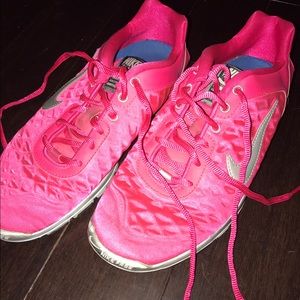 Hot pink Nike free runs