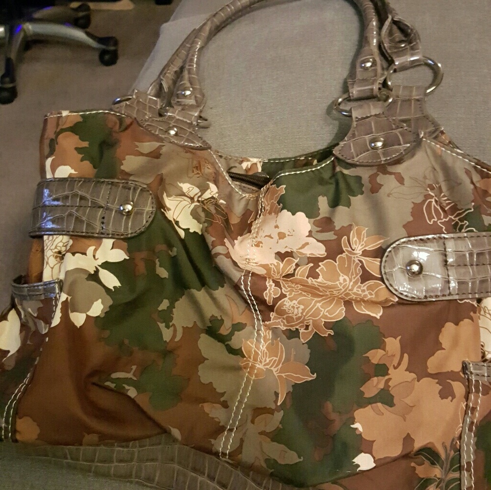 Large Sienna Ricchi Purse - Picture 3 of 4