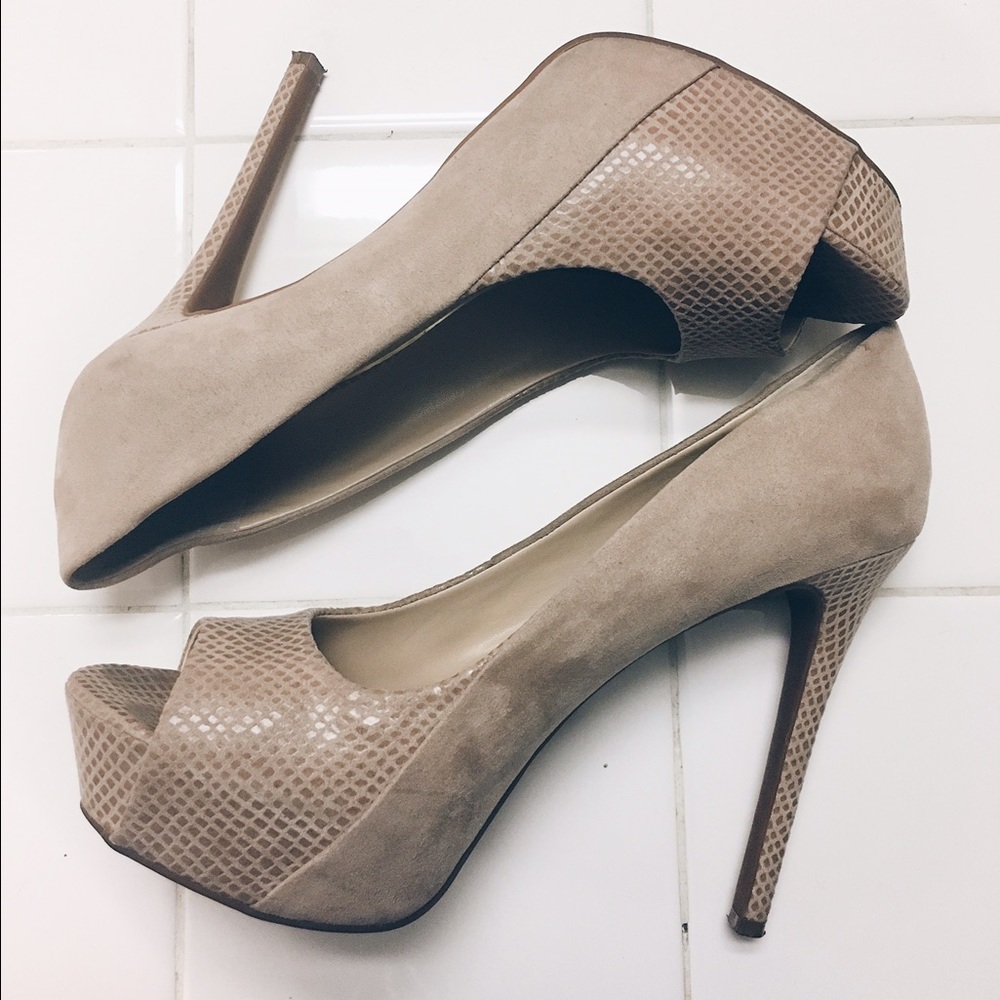 Women Jessica Simpson shoes