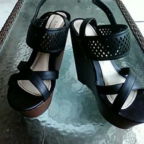 Hello. Im Callie. - Picture 2 of 3