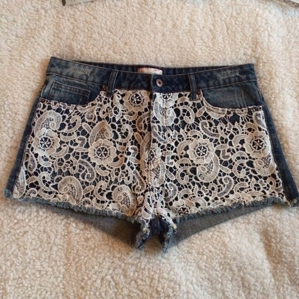 Shorts with Lace