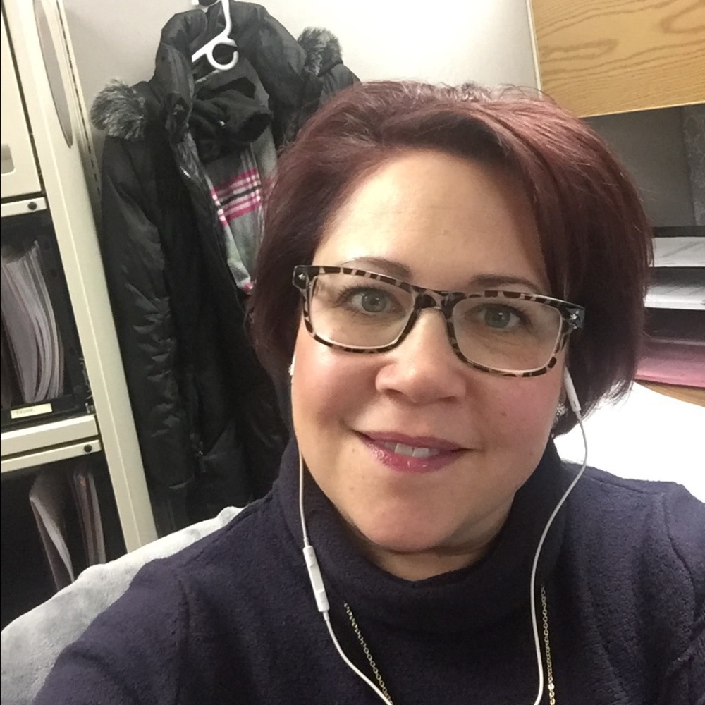 Meet your Posher, Jennifer