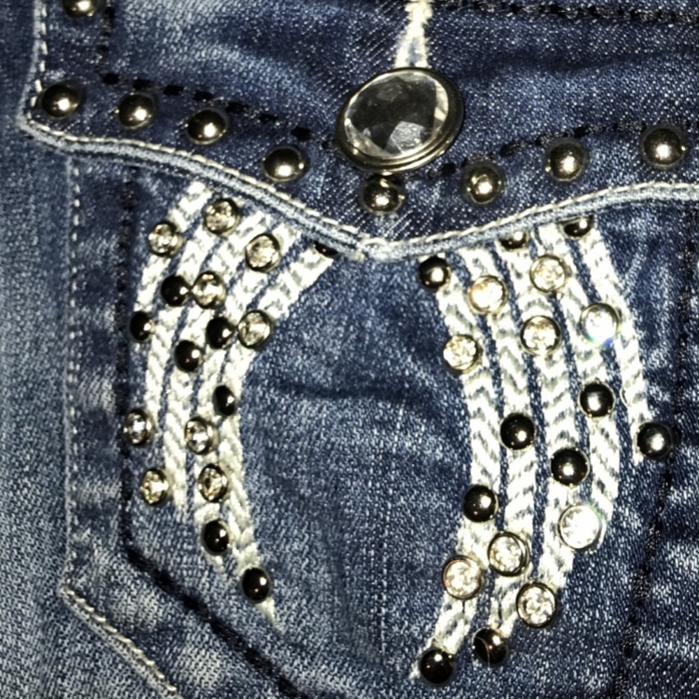 LAI bedazzled winged jeans!