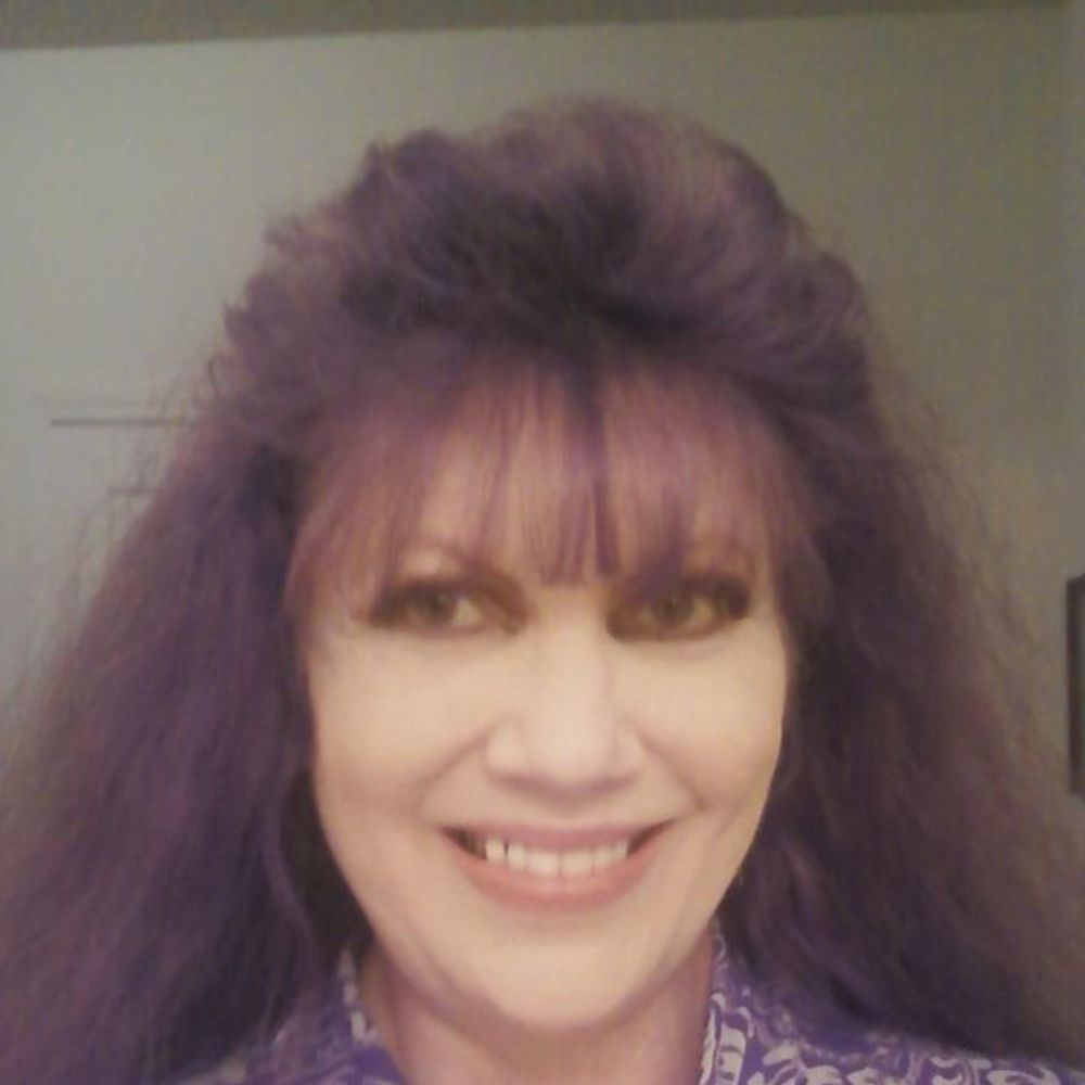 Meet your Posher, Lynise