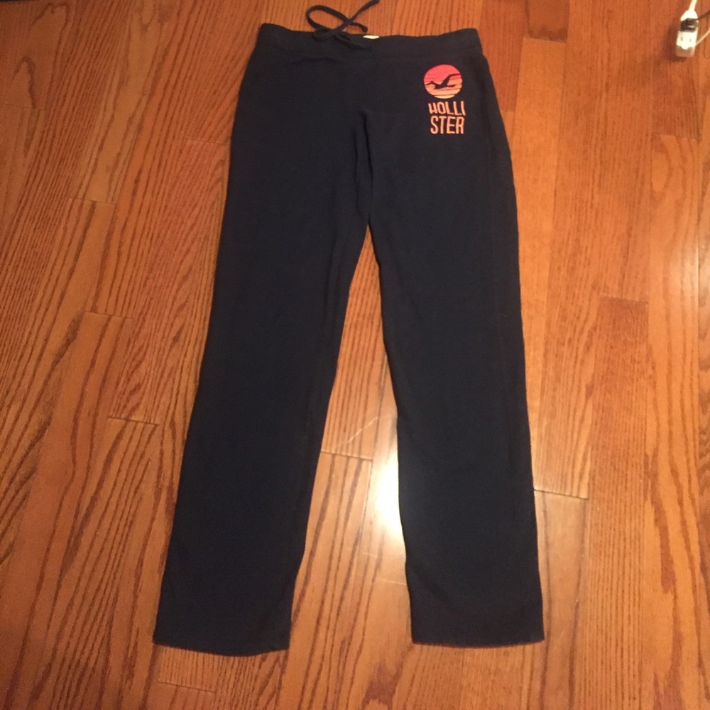 Hollister joggers