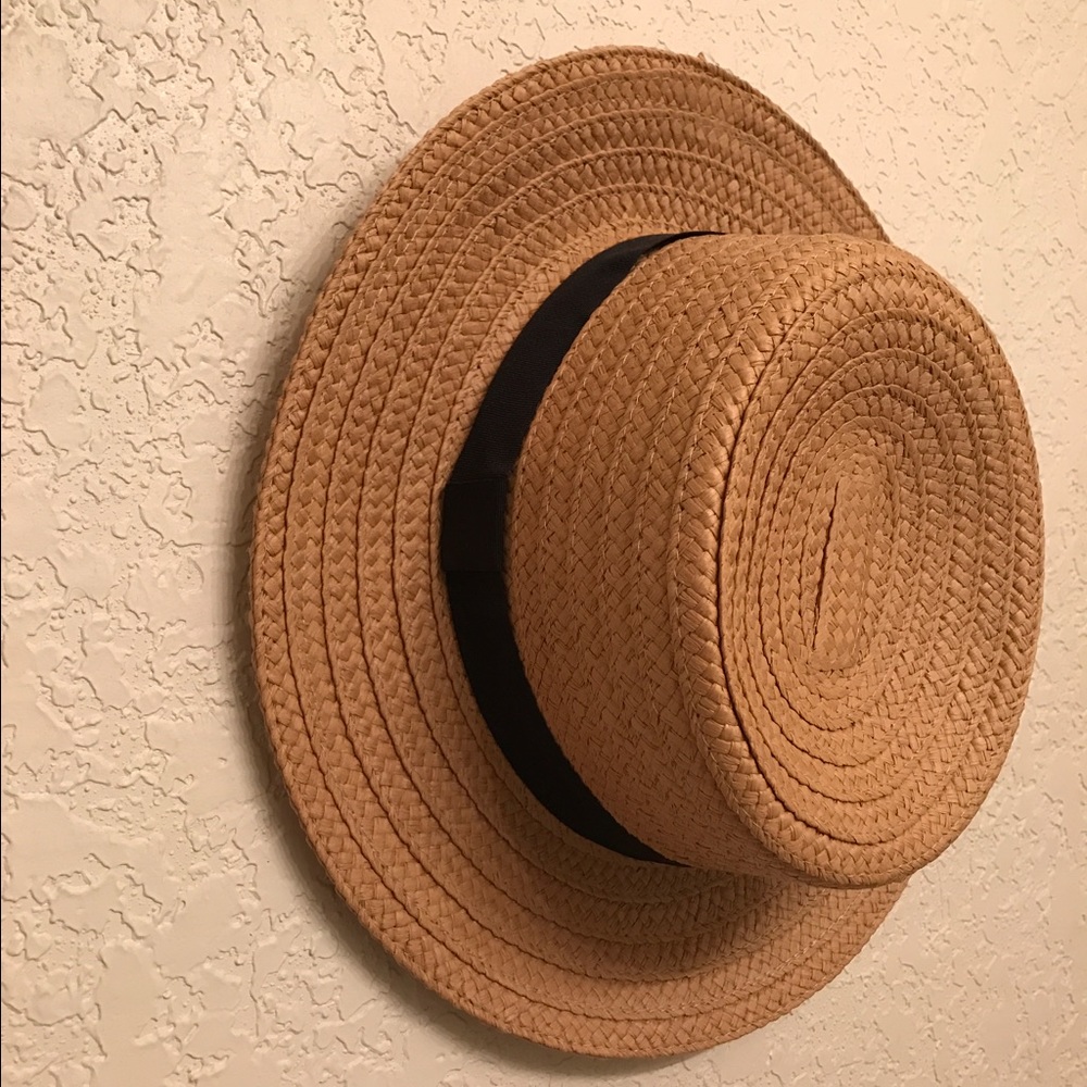 Boater hat
