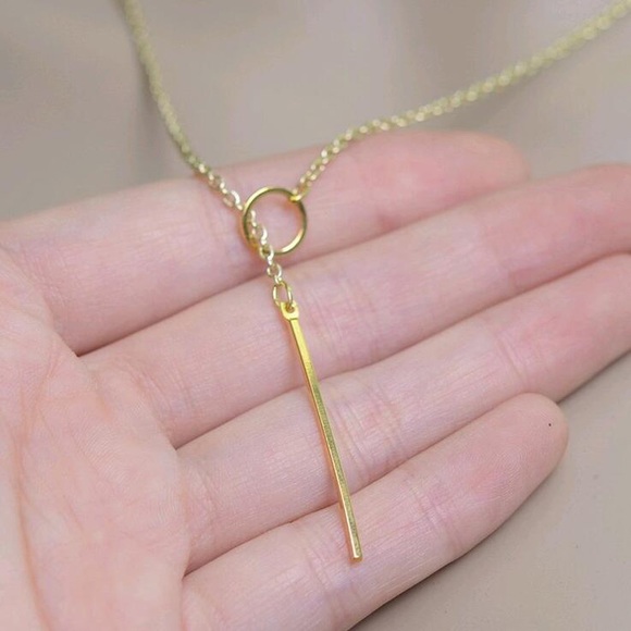 ❤️Circle Bar Necklace - Picture 2 of 3