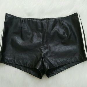 Rehab Faux Leather Shorts Size L