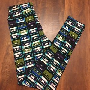Tapes Lularoe Tween never worn