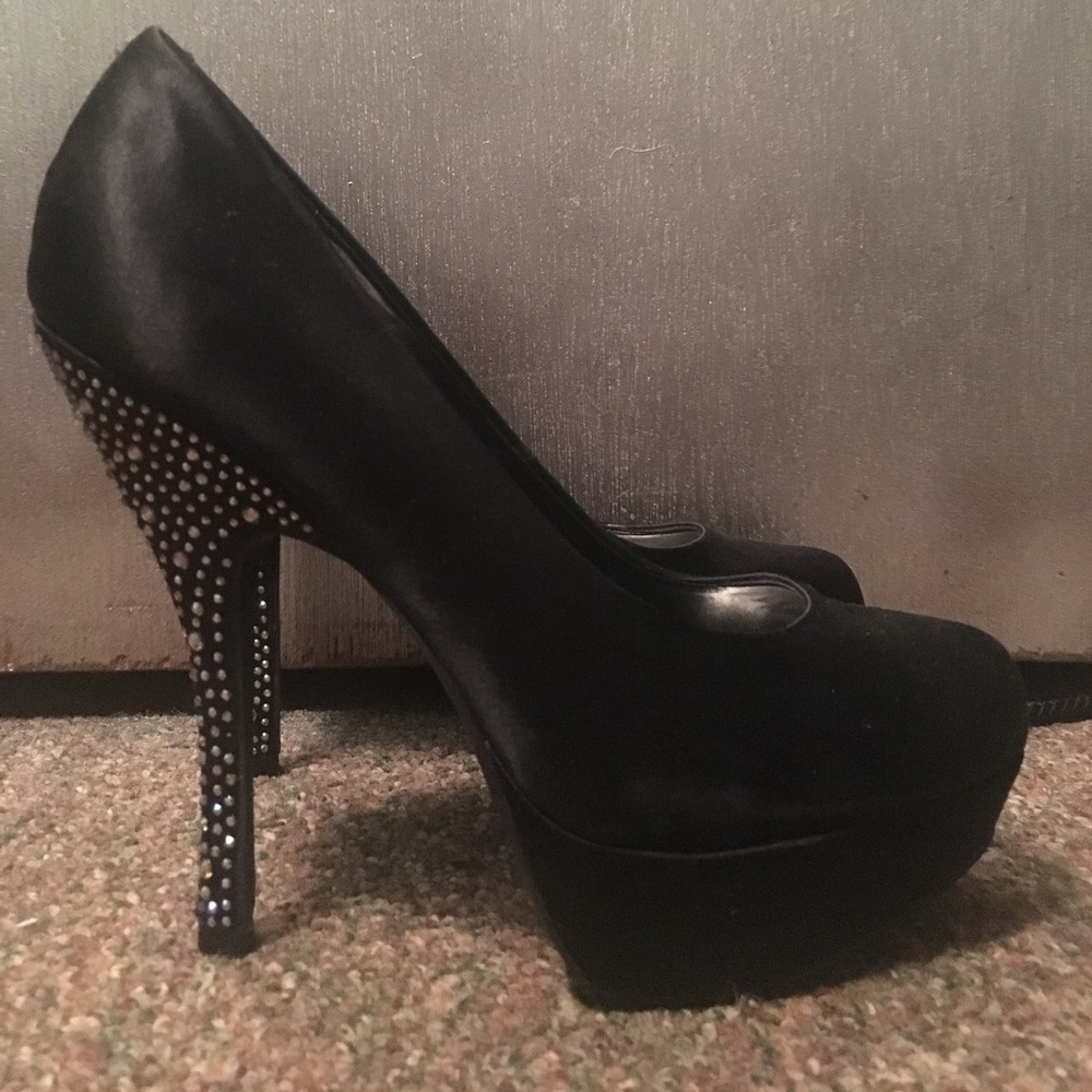 Black heels with bling heelbuy 1 get 1 free