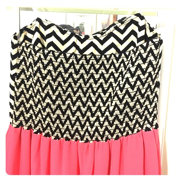 Tube top dress - Picture 3 of 3