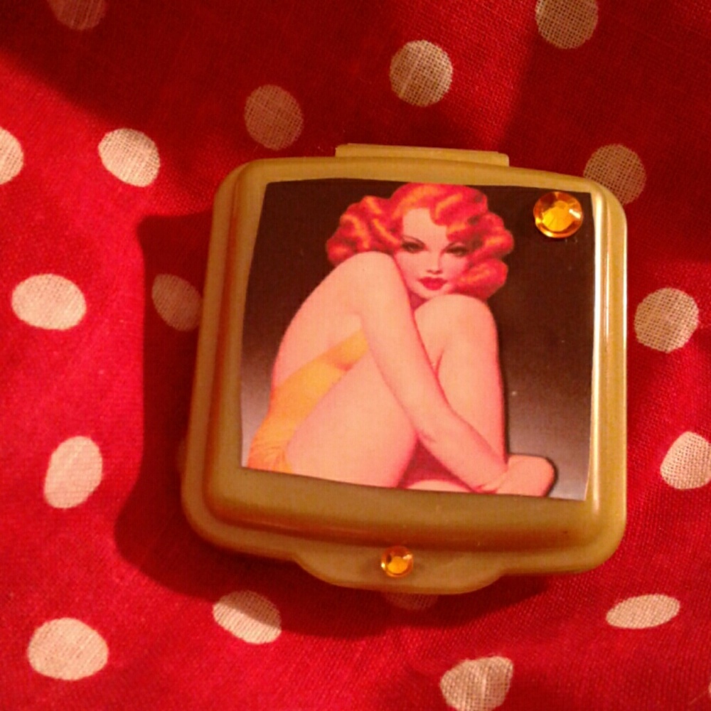 Vintage Girl Blush-Benefit
