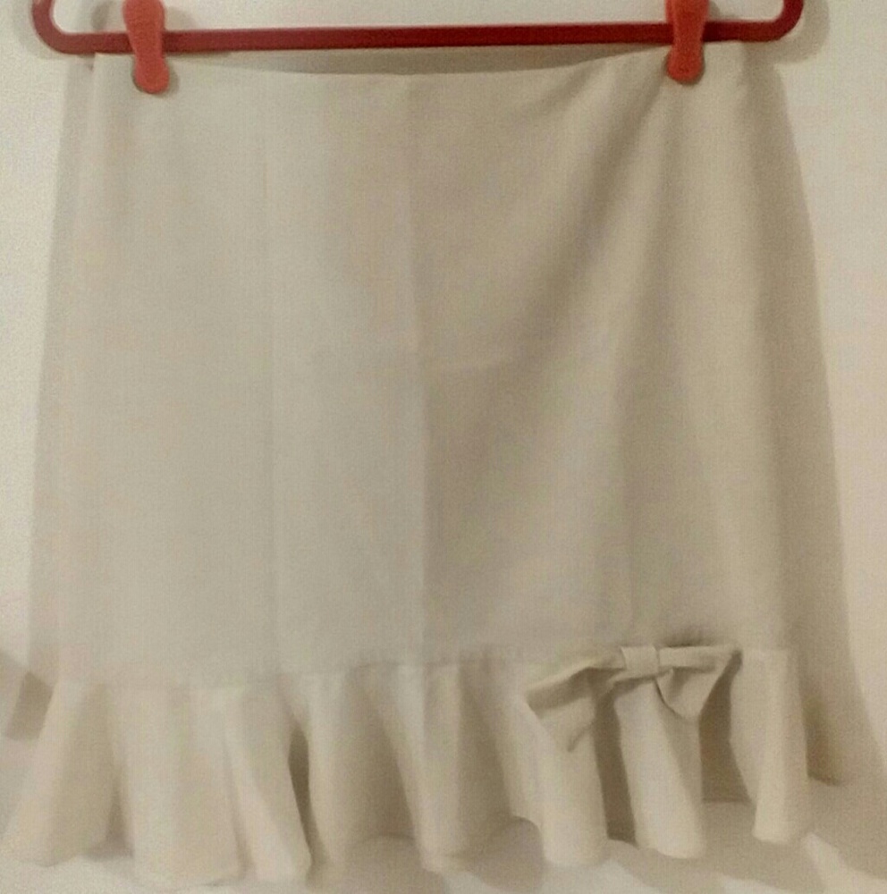 Larry Levine Ruffle Hem Skirt