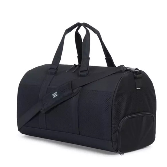 Herschel Supply Company Other - NEW Herschel men's womens black Duffel / Gym Bag