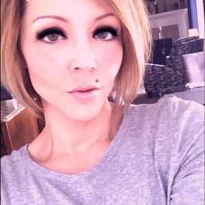 Meet your Posher, Michele