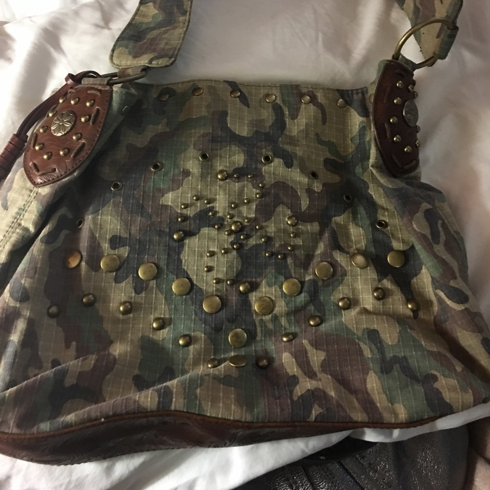Camoflauge Crossbody