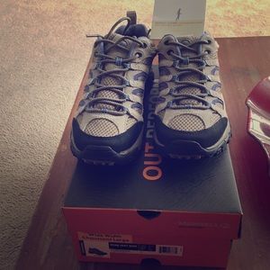 BRAND NEW MERRELLS 💗💗