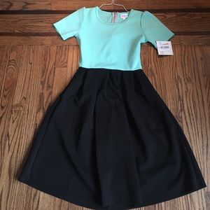 LuLaRoe solid color Amelia