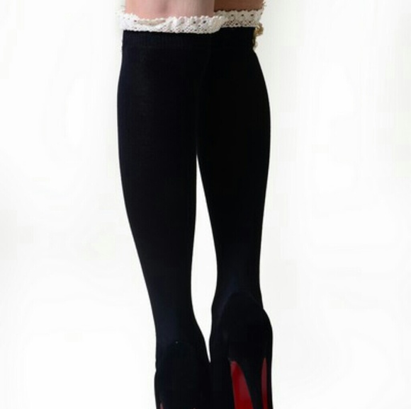 Women pantyhose, tights, and stockings - Picture 3 of 6