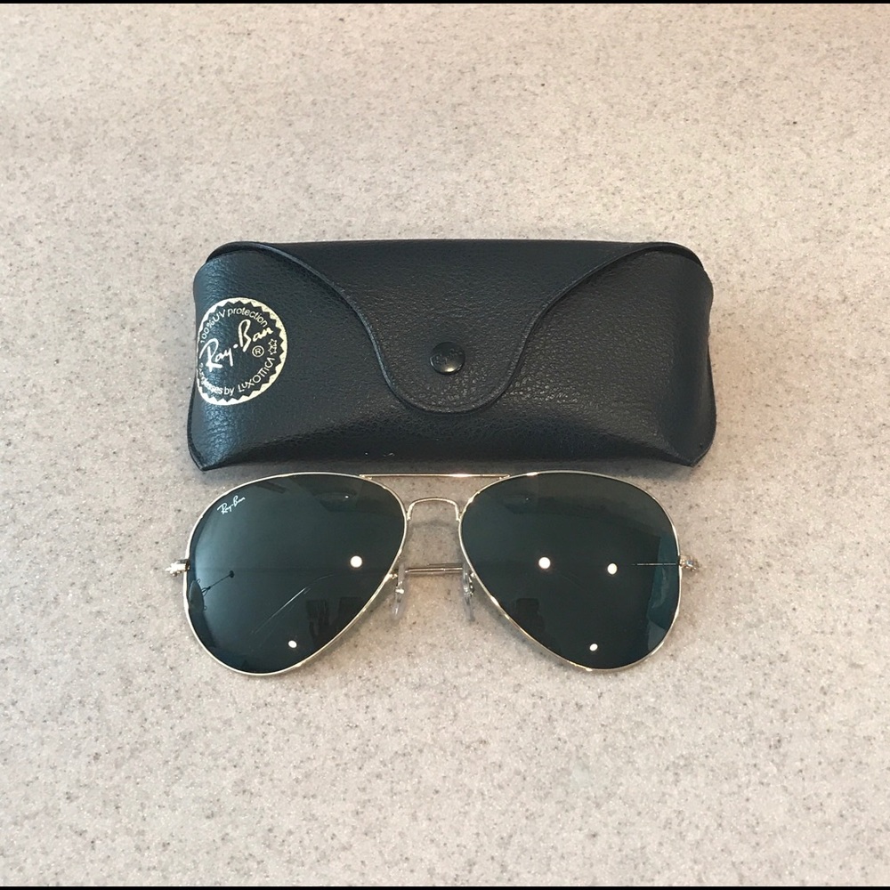 Ray ban aviator. Too big for my face