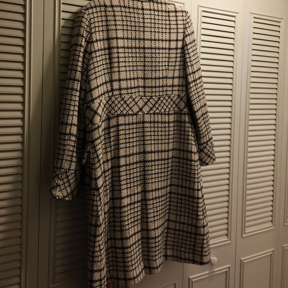 Coat - Picture 2 of 3
