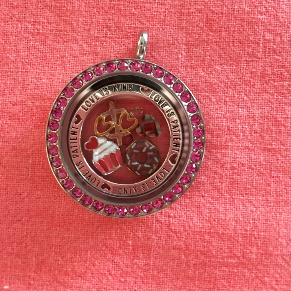 ***SOLD***Origami Owl pink locket, plate, charms