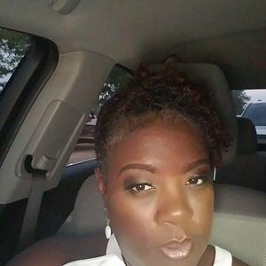 Meet your Posher, Kellie