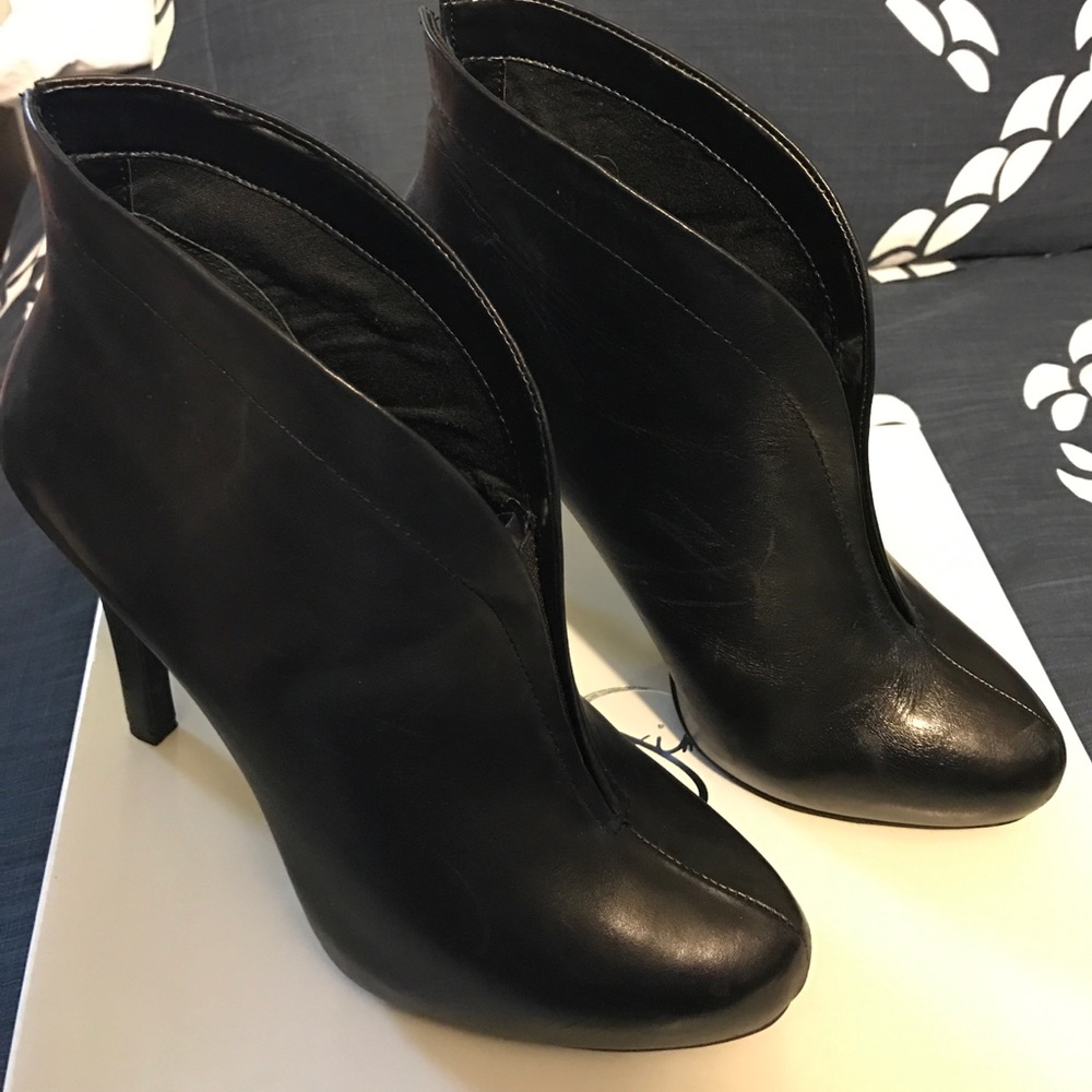 Jessica Simpson Booties -- JS-ALLEST
