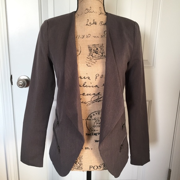 ✨SALE: Gray Jacket - Picture 3 of 5