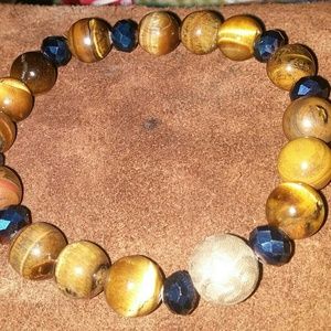 Elastic beaded bracelets