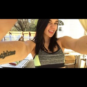 Meet your Posher, Gold