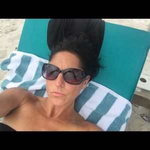 Meet your Posher, Liz